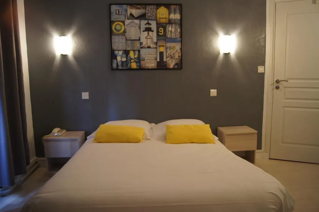 Hotel L'Oree Du Bois Fouesnant 2*,